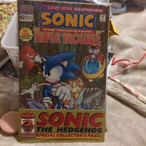 Sonic the Hedgehog Triple Trouble Collector's Edition